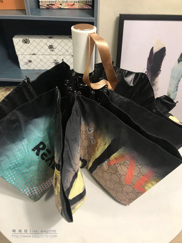GUCCI古馳傘 時尚單品 抽象字母 驚豔款 亞太專櫃最新款 全自動UV晴雨傘 防曬隔熱 防紫外線  zm1071